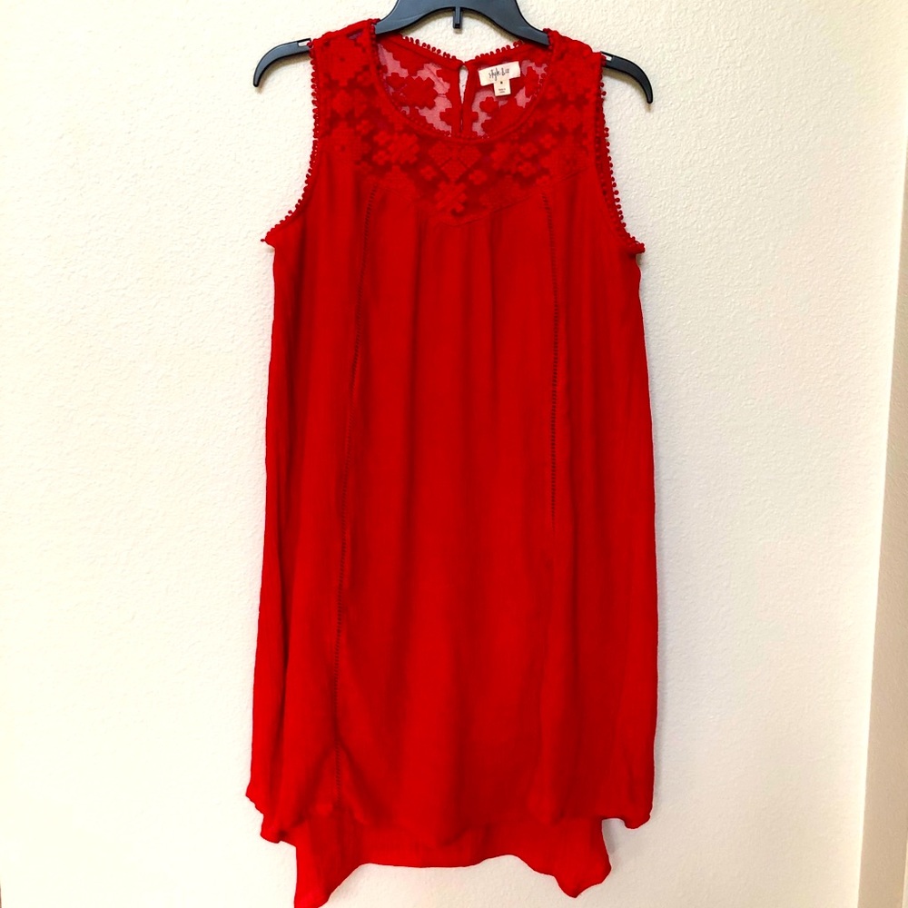 ❤️Beautiful❤️ Red lace sleeveless dress!